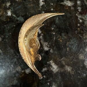 Stunning Vintage Signed CAROL STAR Double Feather Pin‎ Brooch